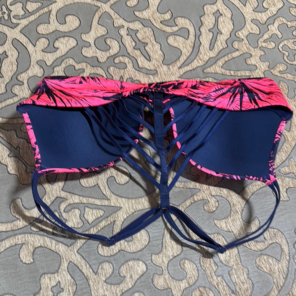 Victoria's Secret Pink and Blue Bra